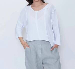 NEW BLUEBERRY adrift sweater in white